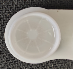 Lentes de contacto de color gris mate