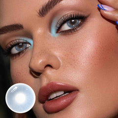 Lentes de contacto de color azul reina