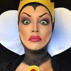 Lentes de contacto de color amarillento de Halloween