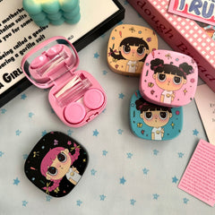 Estuche para lentes de contacto de colores de niña Dolly con coletas y puchero