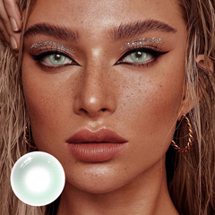 Lentes de contacto de color verde bambú