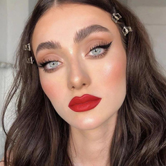 Lentes de contacto de color gris claro parpadeantes para Halloween