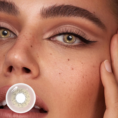 Lentes de contacto de color marrón Gimlet