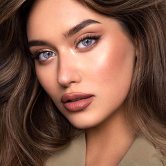 Lentes de contacto de color púrpura Monet