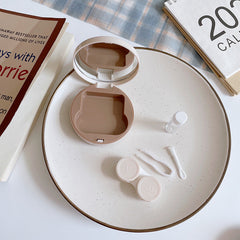 Estuche para lentes de contacto de colores con forma de perrito