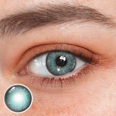 Lentes de contacto de color azul laguna Renata