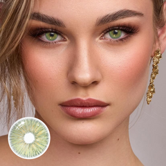 Lentes de contacto de color verde Karla