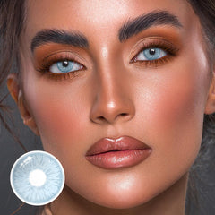 Lentes de contacto de color azul mula