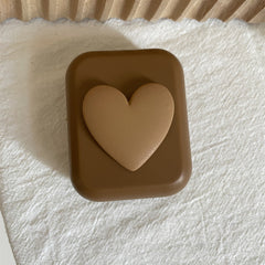 Estuche para lentes de contacto de color con forma de corazón