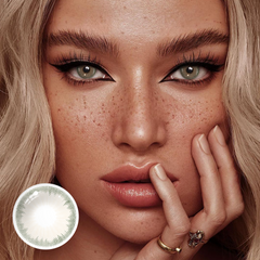 Lentes de contacto de color marrón claro Marcela