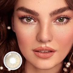 Lentes de contacto de color marrón oscuro Marcela