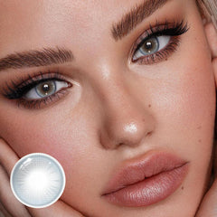 Lentes de contacto de color azul claro Avery