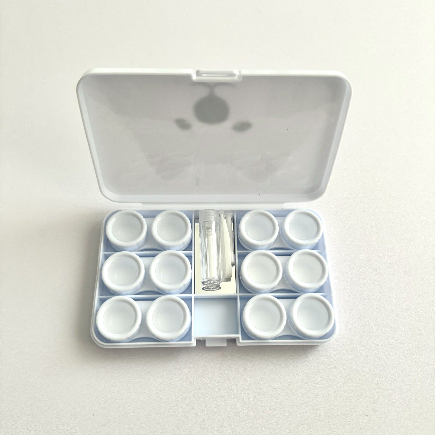 Estuche para lentes de contacto de colores con forma de cabeza de gatito 