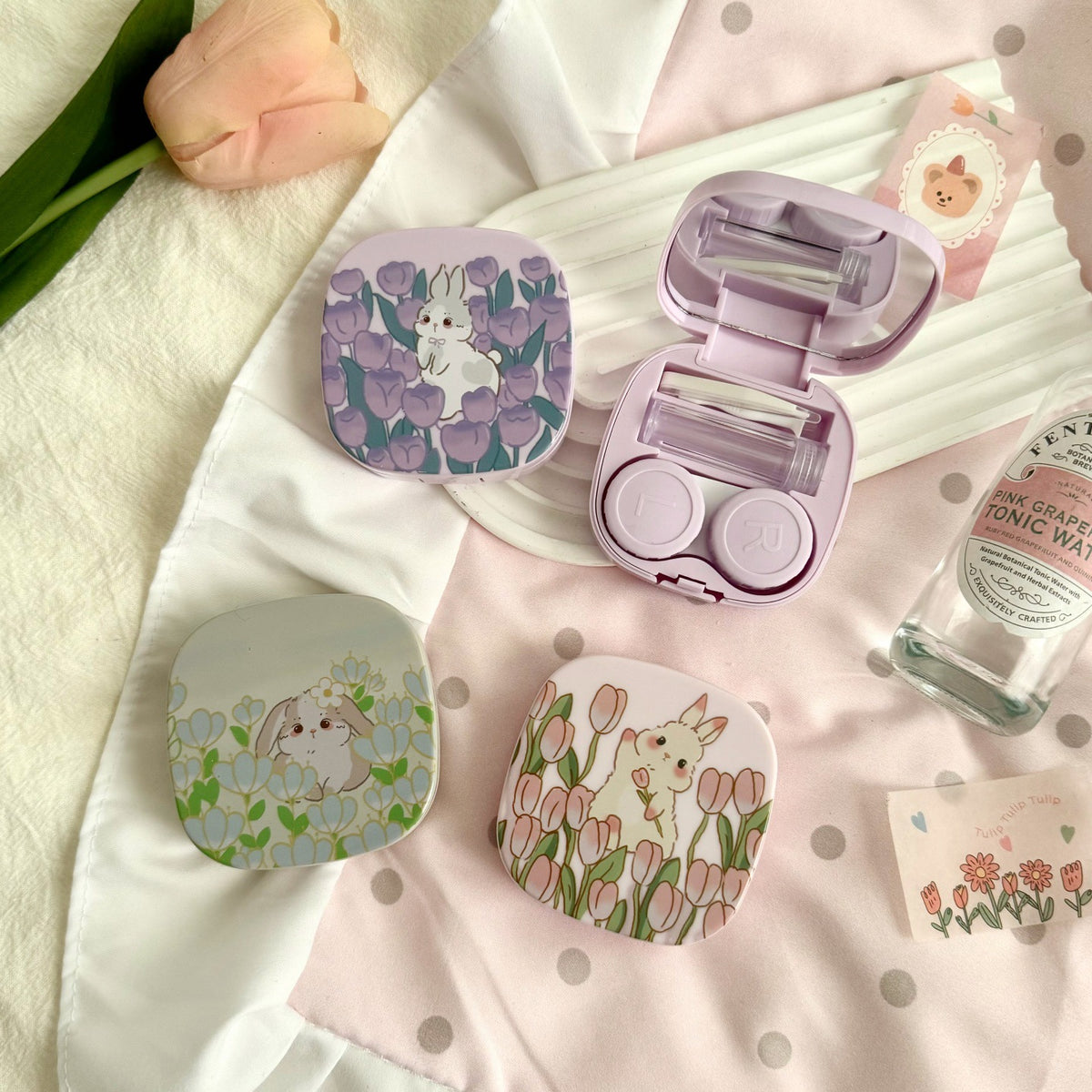 Estuche para lentes de contacto de colores con diseño de conejo tulipán pintado al óleo 