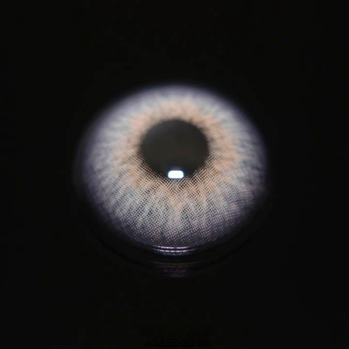 Lentes de contacto de color violeta Galor 
