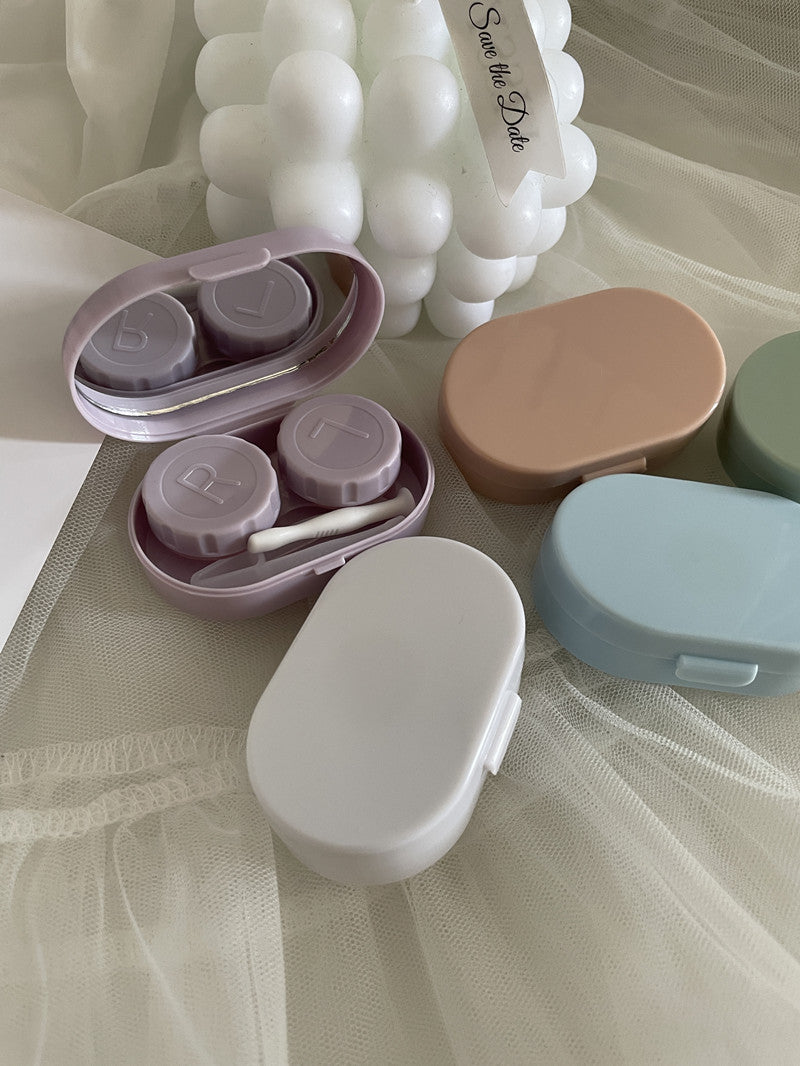 Estuche para lentes de contacto de color crema 