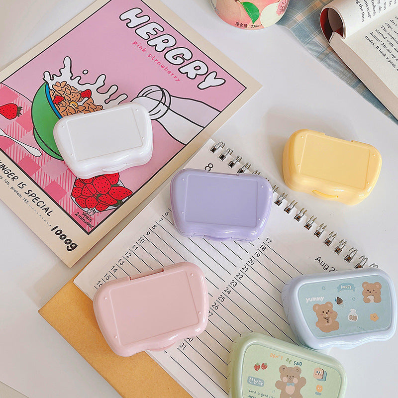 Estuche para lentes de contacto de colores con forma de oso 