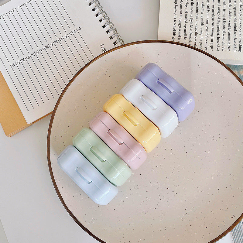 Estuche para lentes de contacto de colores con forma de oso 
