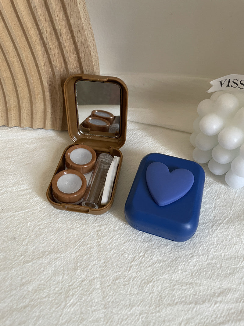 Estuche para lentes de contacto de color con forma de corazón 