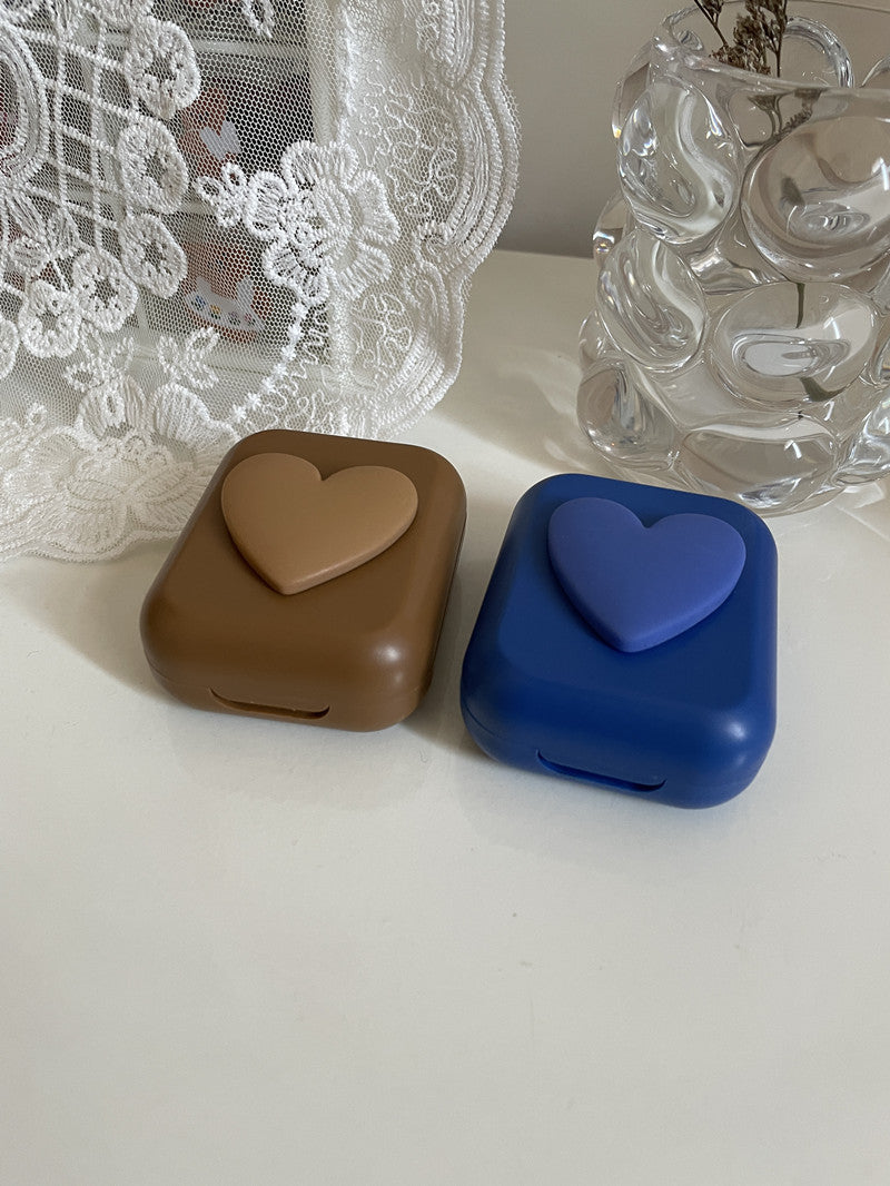 Estuche para lentes de contacto de color con forma de corazón 