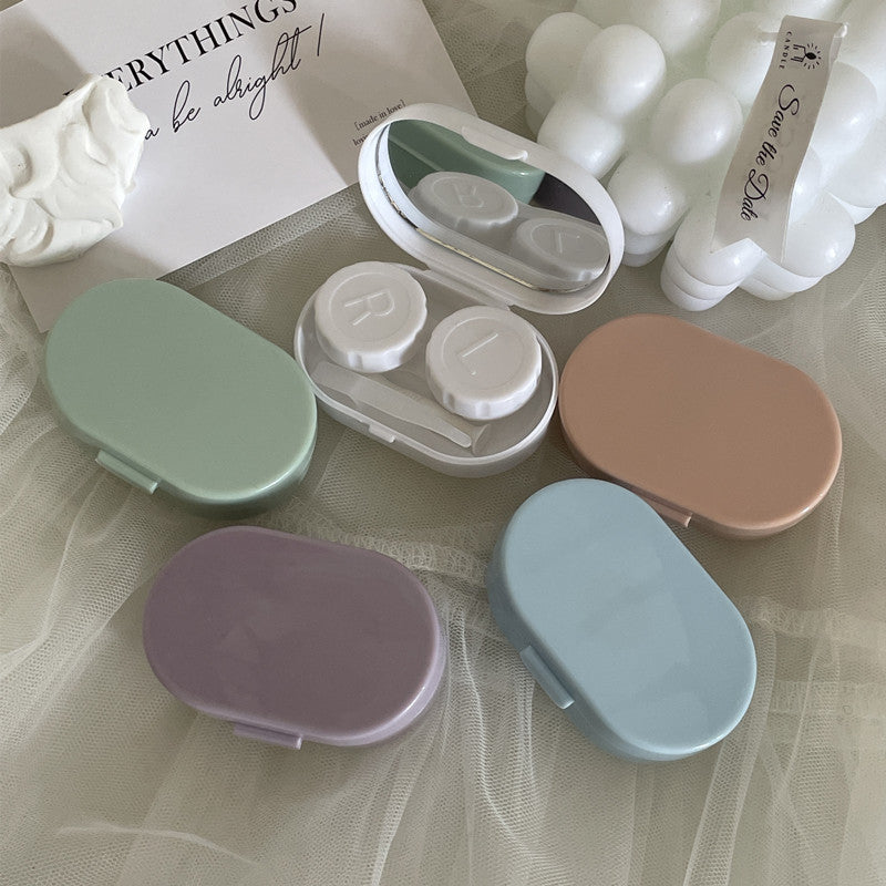 Estuche para lentes de contacto de color crema 