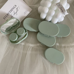 Estuche para lentes de contacto de color crema 