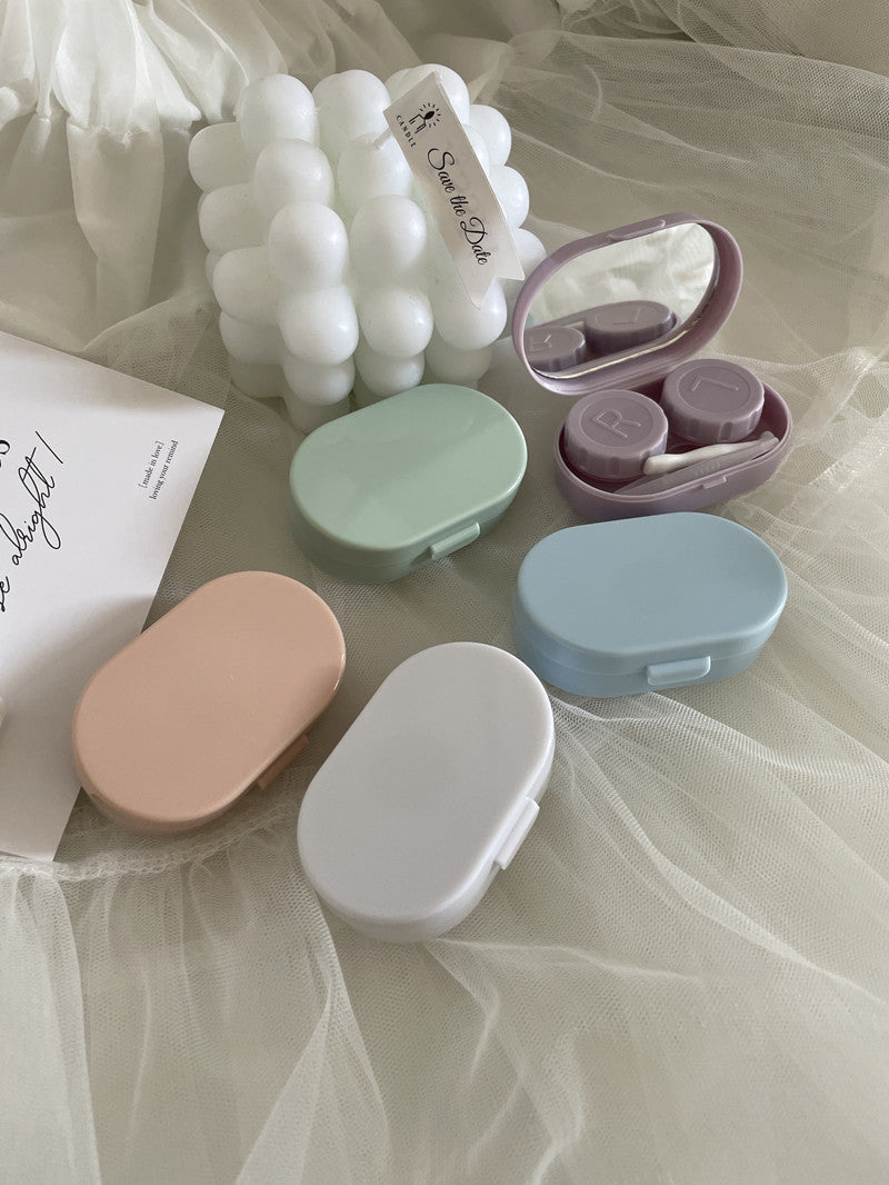 Estuche para lentes de contacto de color crema 